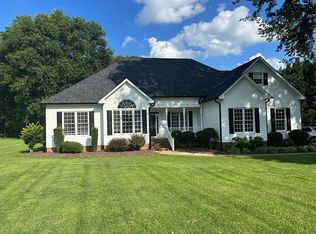 2013 Black Walnut Farm Rd, Hillsborough, NC 27278