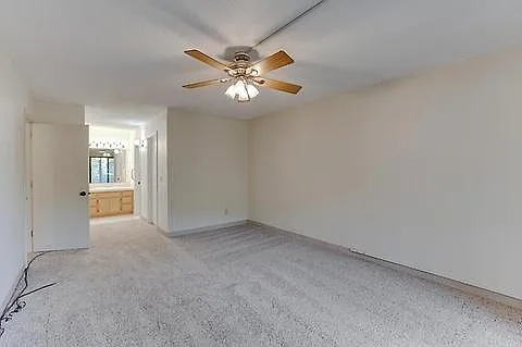 10511 Cedar Lake Rd #211 — Photo 10