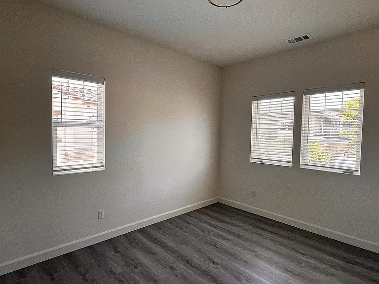 1356 Point Loma Pl — Photo 14