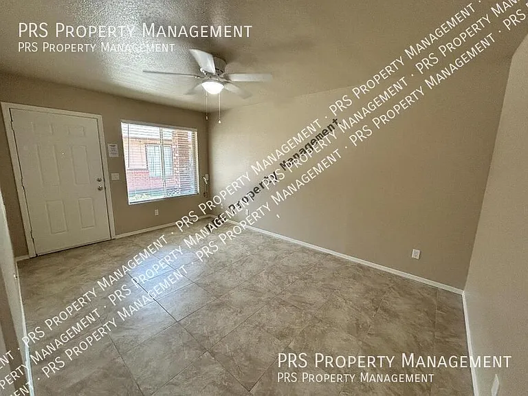 551 S Lesueur #2 — Photo 5