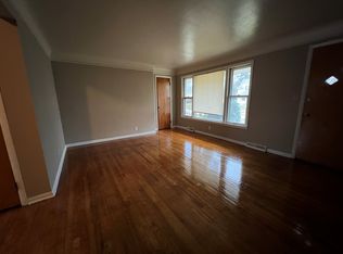 895 E 237th St, Euclid, OH 44123