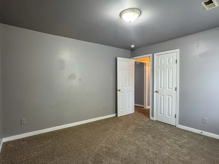 525 E Cawson St — Photo 10