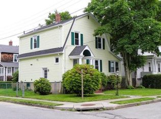 29 Academy Ave, Fairhaven, MA 02719