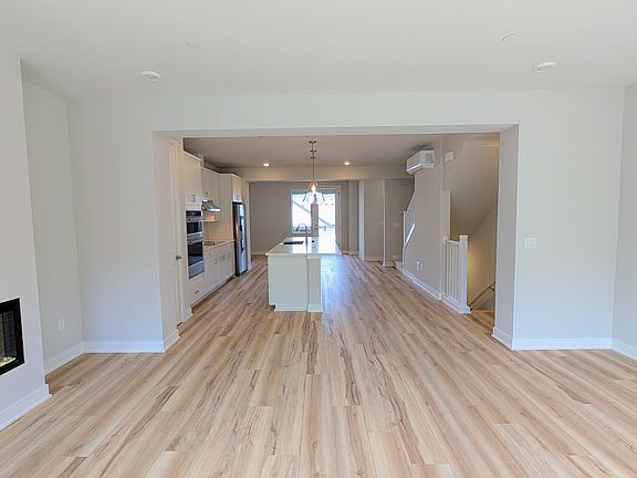 2nd image of 26568 NE 143rd Pl #37