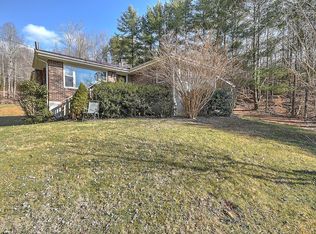 118 Gunsmoke Hollow Rd, Elizabethton, TN 37643