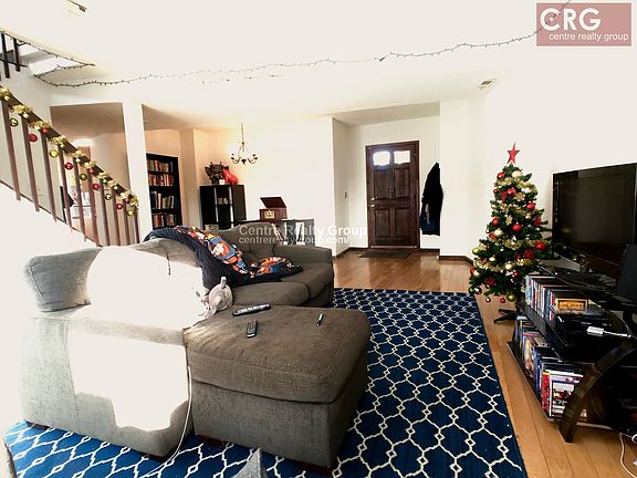 2nd image of 89 Sheridan St #1