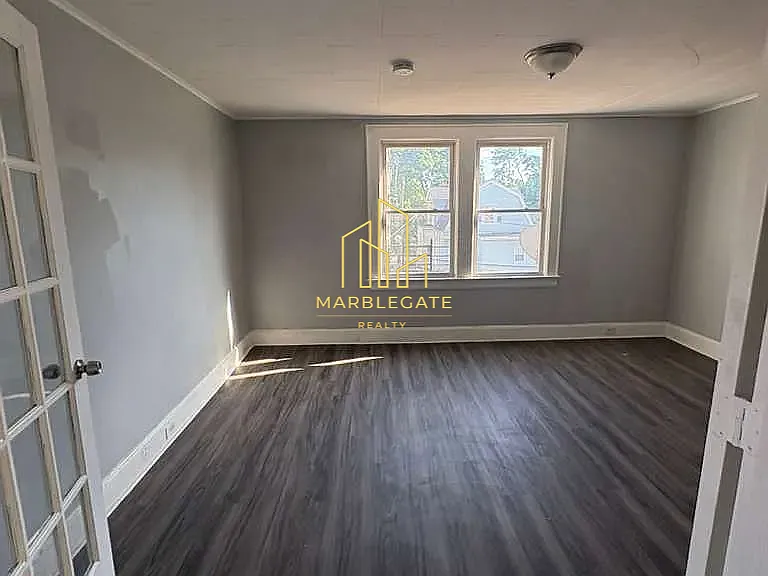9 Kenmore Ave #33 — Photo 5