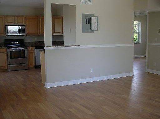5th image of 308 Northlake Dr APT 6