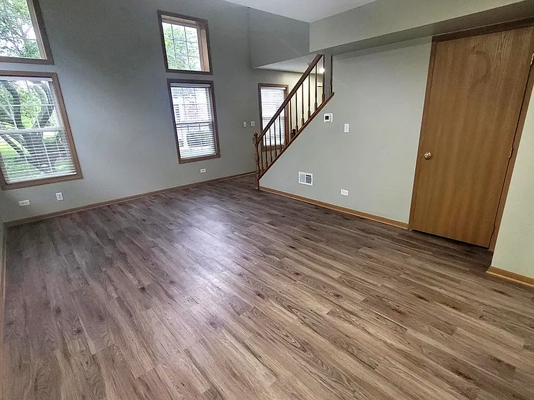 156 Castlewood Ct #156 — Photo 8