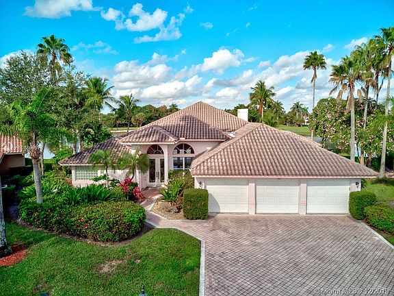 Home For Sale In Grand Palms