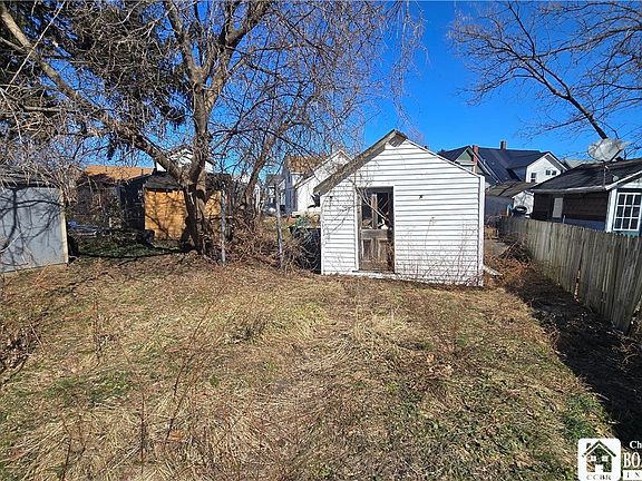 3rd image of 116 S Roberts Rd