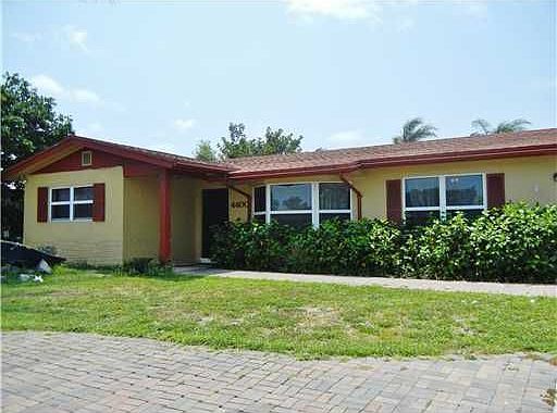 1st image of 4400 Gardenia Dr
