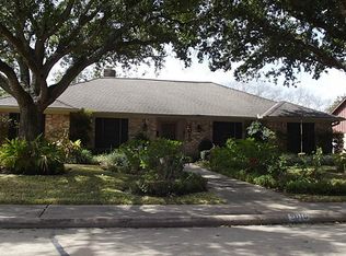2010 Meadow Ln, Richmond, TX 77469