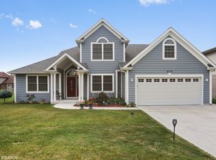 9705 W 56th St, Countryside, IL 60525