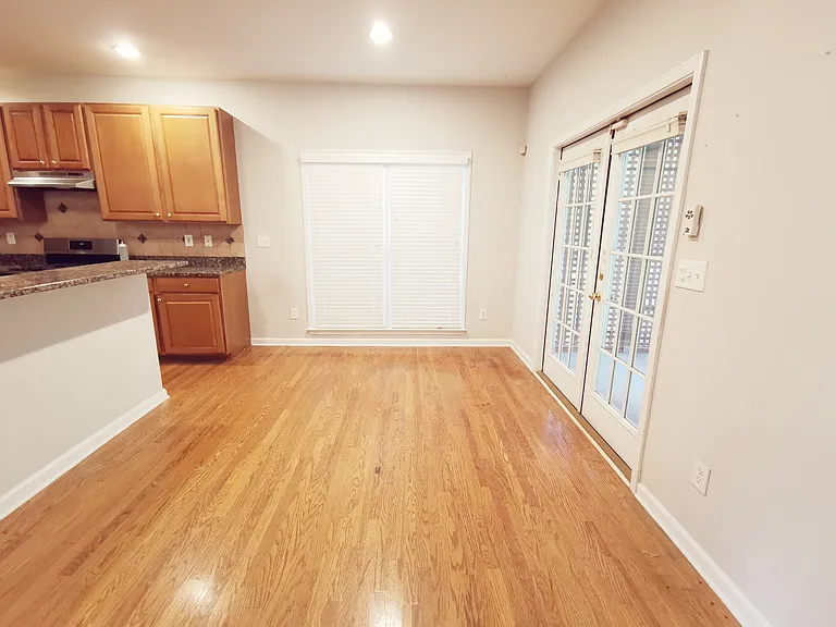 715 Morning Creek Ln — Photo 15