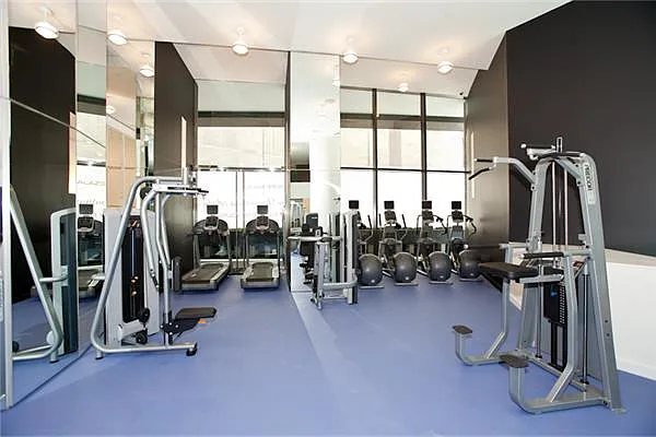 Sold by Platinum Properties | media 17