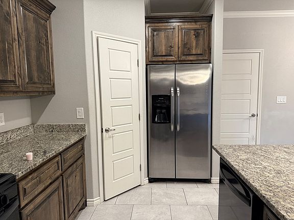 3rd image of 5301 Hagen Ct