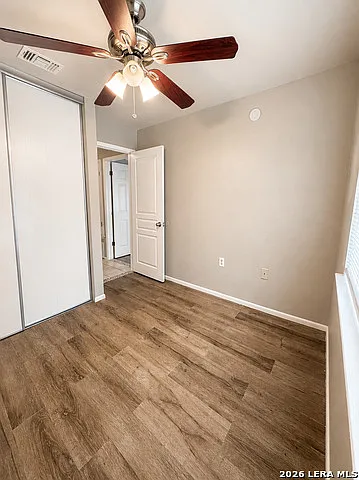 8023 Laurel Bnd — Photo 17