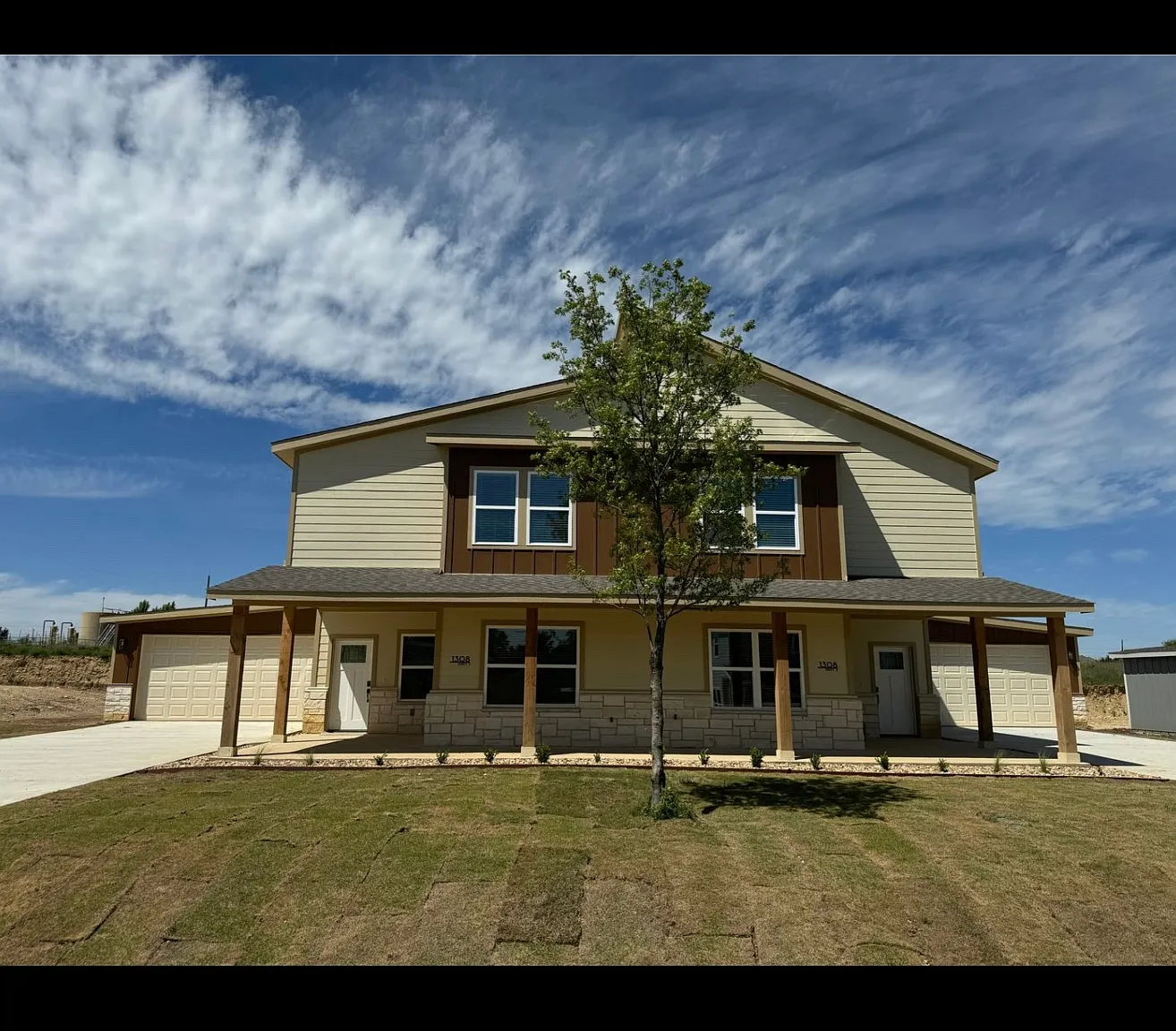 4 bed, 2100 sqft, $2,650 — Photo 1