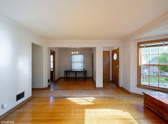 2nd image of 5128 N Nordica Ave