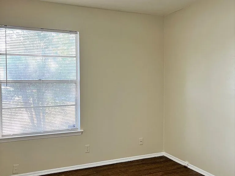 7603 Glen Vis — Photo 11