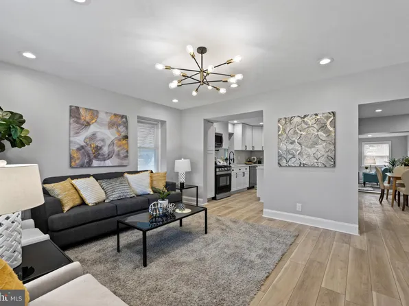 822 Mount Holly St, Baltimore, MD 21229