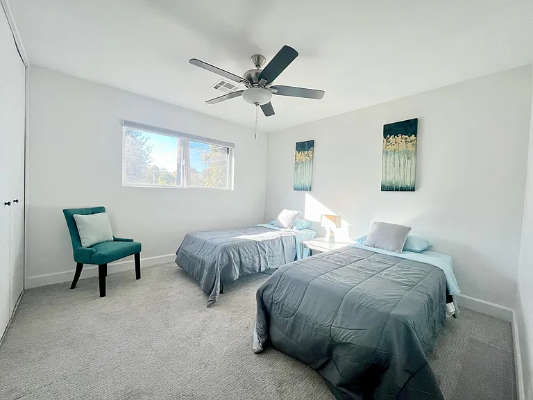8602 E Highland Ave — Photo 23