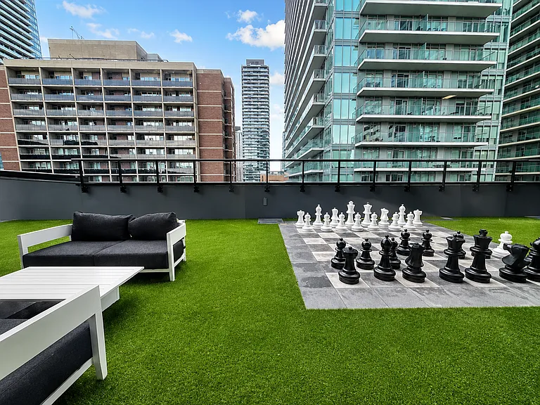 117 Broadway Ave #2103 — Photo 8