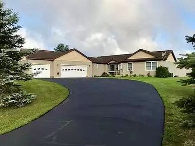 722 Jayrogers Ct, Traverse City, MI, 49696