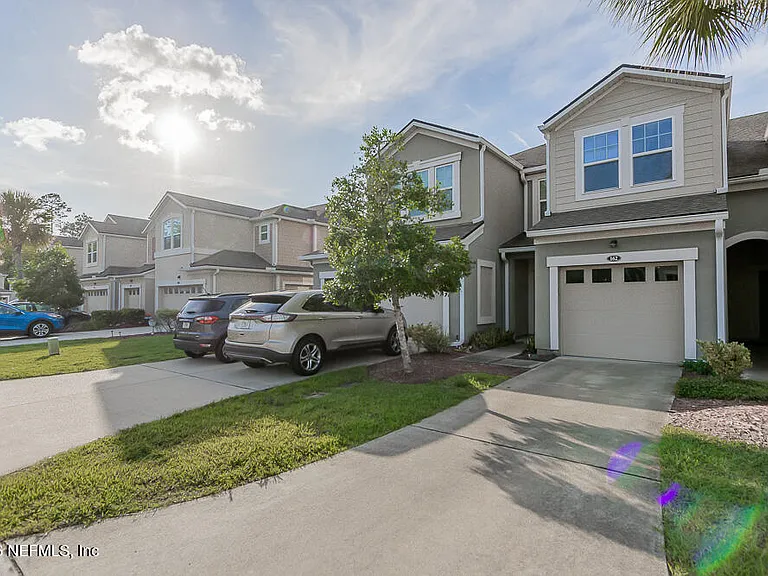 162 Nelson Ln — Photo 1