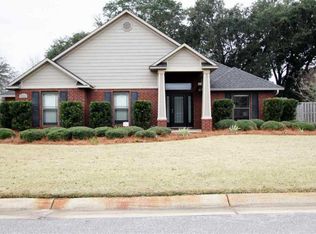 3221 Sundial Cir, Cantonment, FL 32533