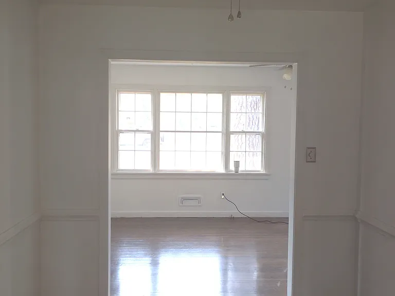 9013 Sparrow Dr — Photo 4