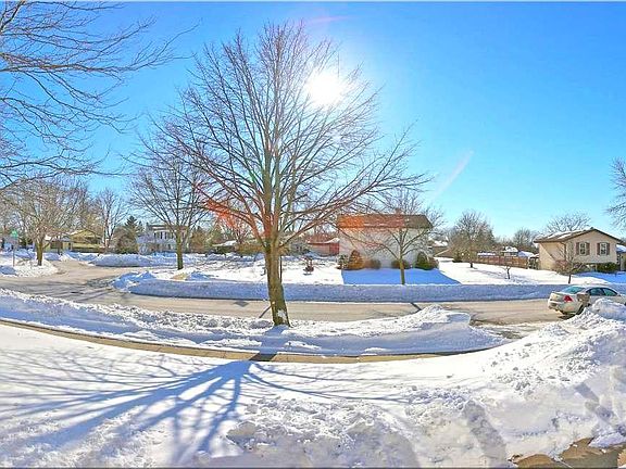 3rd image of 2980 E Stonefield Dr
