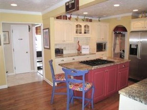 3rd image of 3140 Courtland Blvd