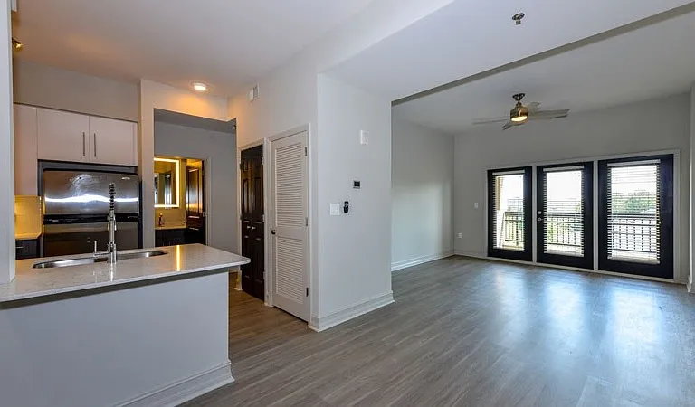 The Waterford on Piedmont — Photo 25