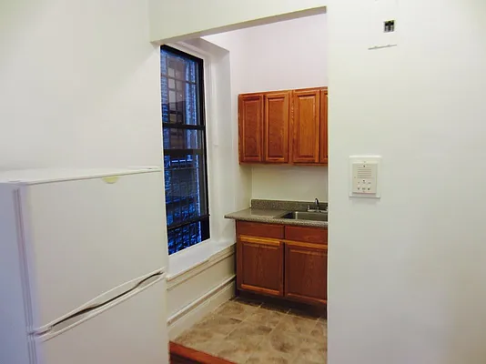 Rented by Bohemia Realty Group | media 11