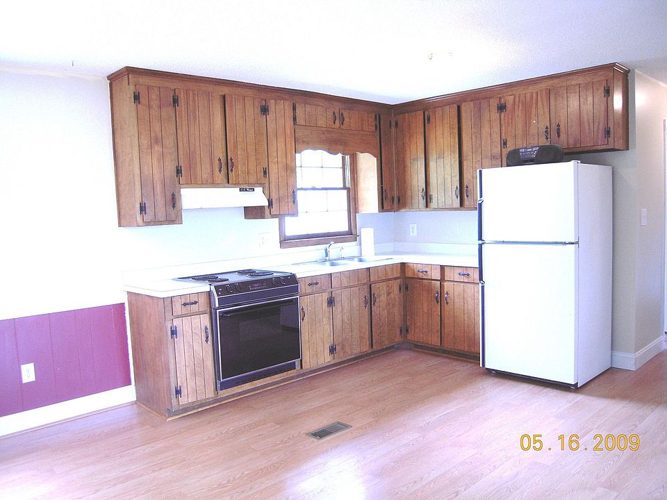Spacious open kitchen.