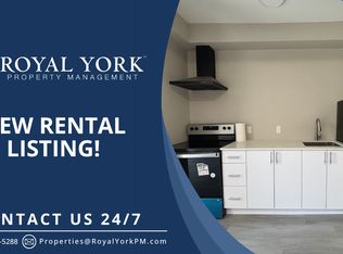 38 Court St #5, Saint Catharines, ON L2R4R7