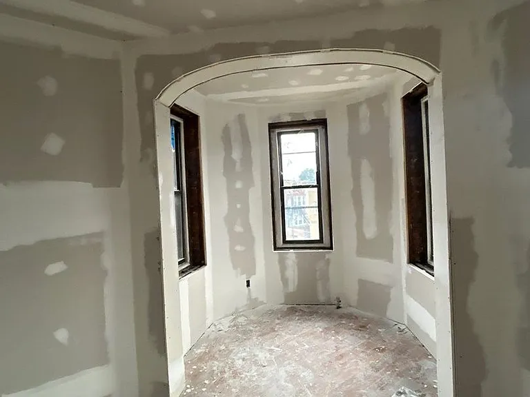Walnut Court Apartments — Photo 8