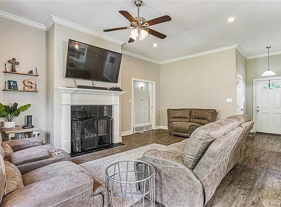2nd image of 27447 Vela Ln