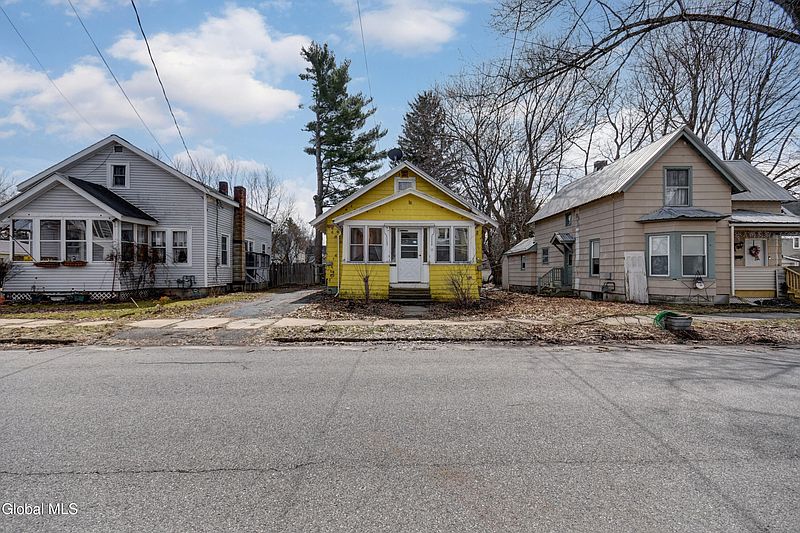 3rd image of 10 Franklin Street