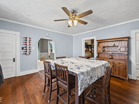 5th image of 310 Lincoln St