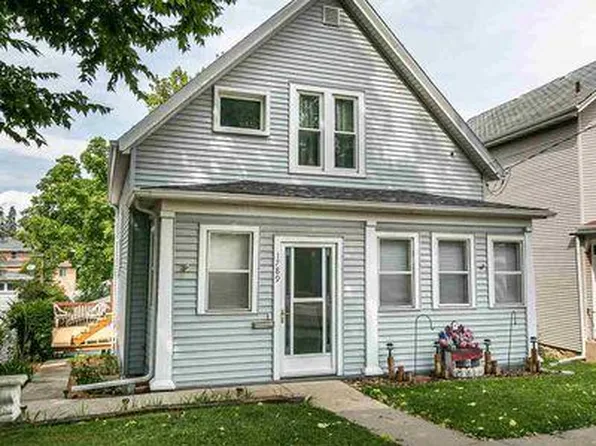 1789 University Ave, Dubuque, IA 52001