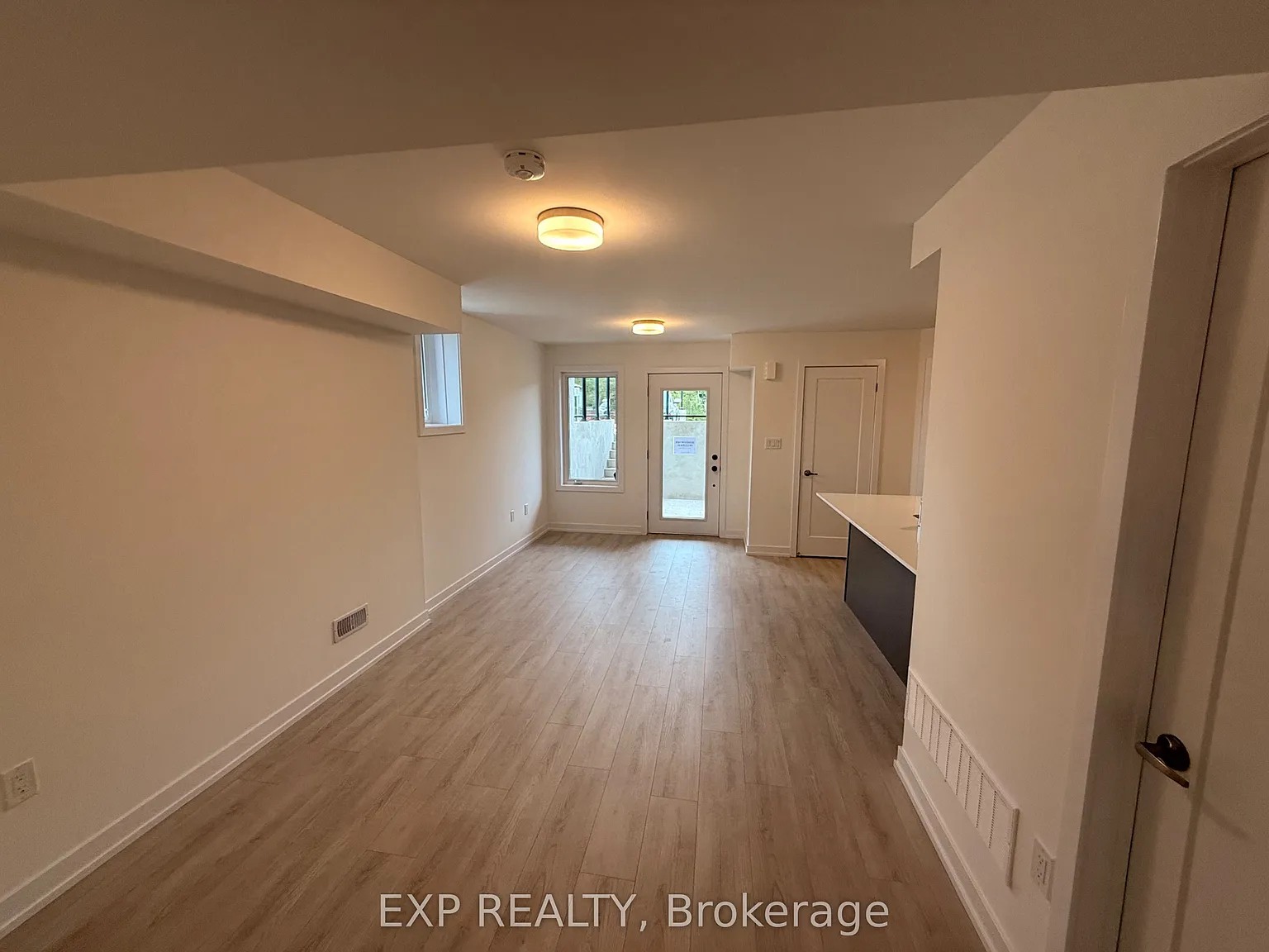 2 bed, $2,500 — Photo 4