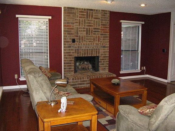 5th image of 1809 Chatham Dr