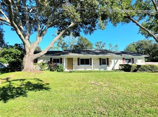 17001 Melba Ln, Lutz, FL 33549