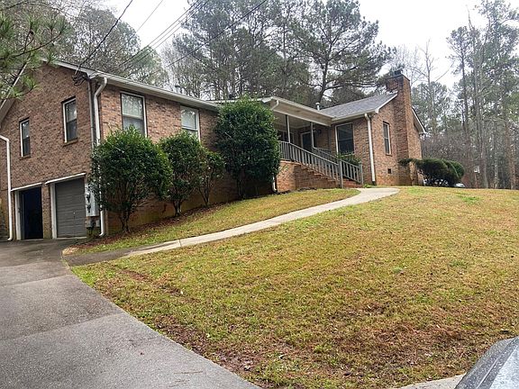 3rd image of 2003 Oakwood Dr