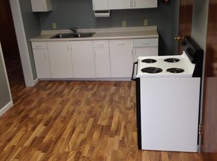 5 S Main St #4, Fayette, IA 52142