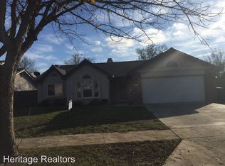 327 Devon Dr, Lemoore, CA 93245