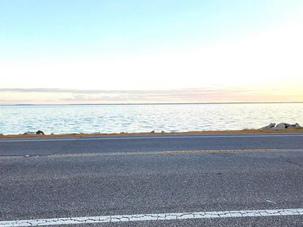 747 Us Highway 98, Eastpoint, FL 32328